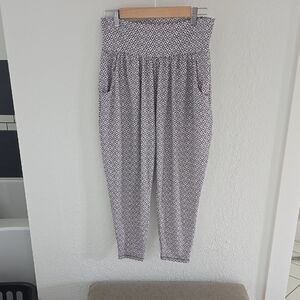 Prana Black and White Patterned Cropped Pants